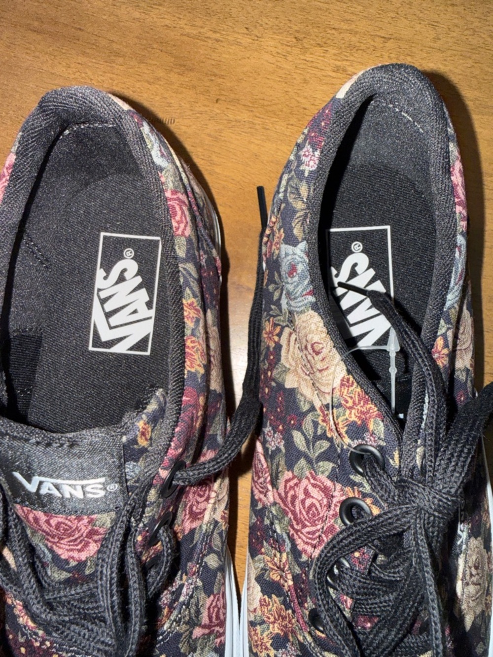 Vans Floral Low-Top Sneakers in Black, Burgundy, Cream - Picture 9 of 9